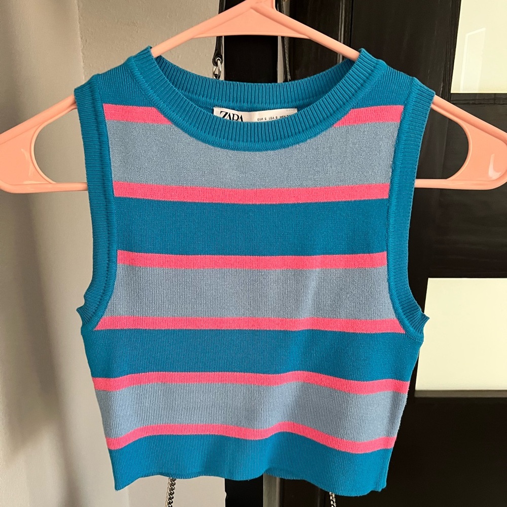 Zara Crop Top Size Small